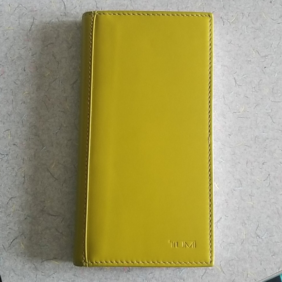 tumi leather notebook